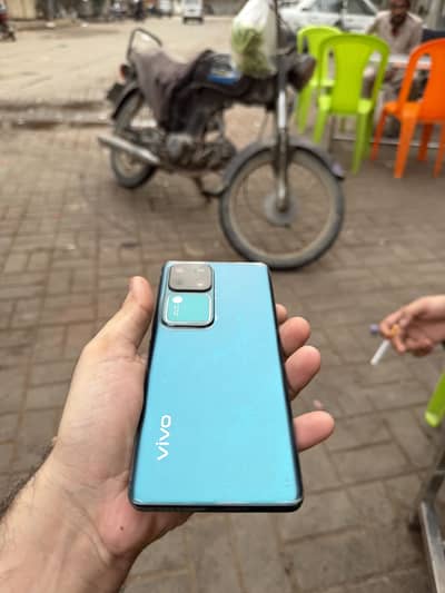 Vivo V30 12 256