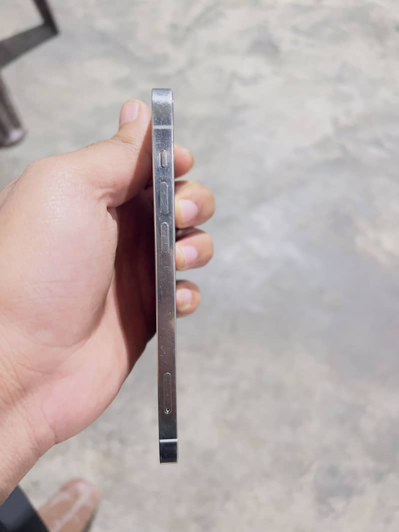 iPhone 12 pro 1
