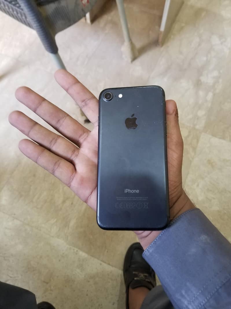 Apple iPhone 7 6