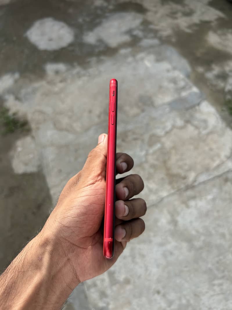 Apple iPhone 8 Plus 1