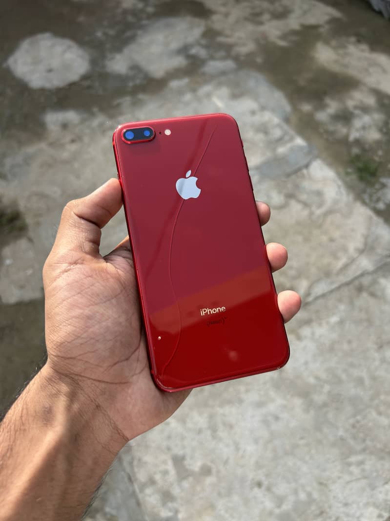 Apple iPhone 8 Plus 4