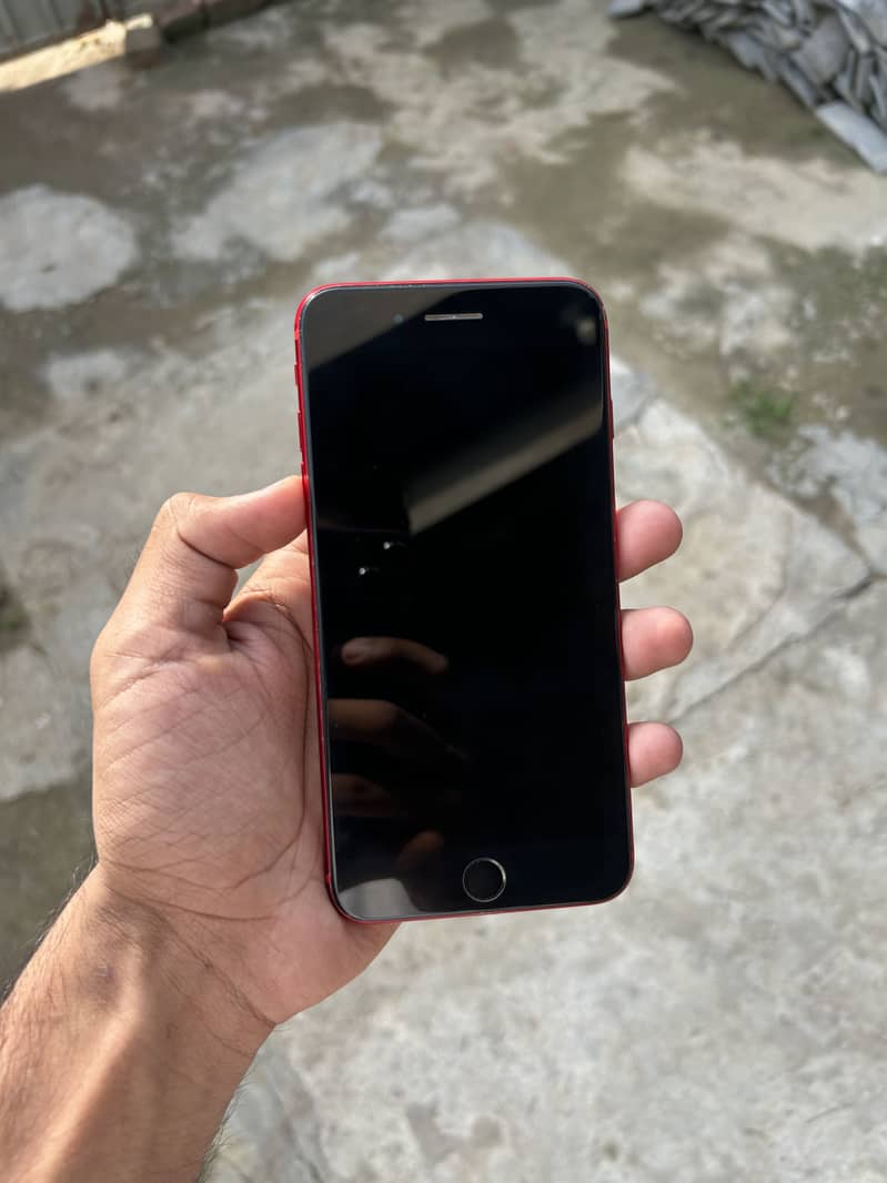 Apple iPhone 8 Plus 5