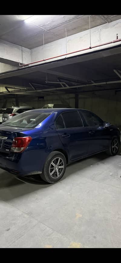 Toyota Corolla Axio 2014