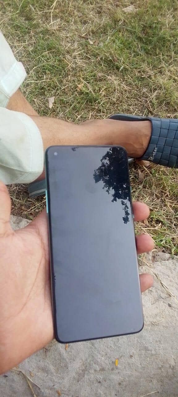 One Plus 8T 6