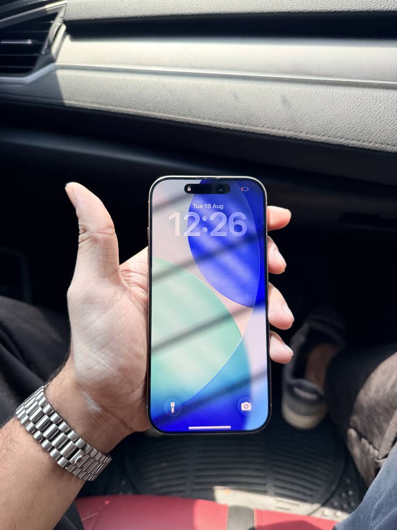 Iphone 16 pro jv 5