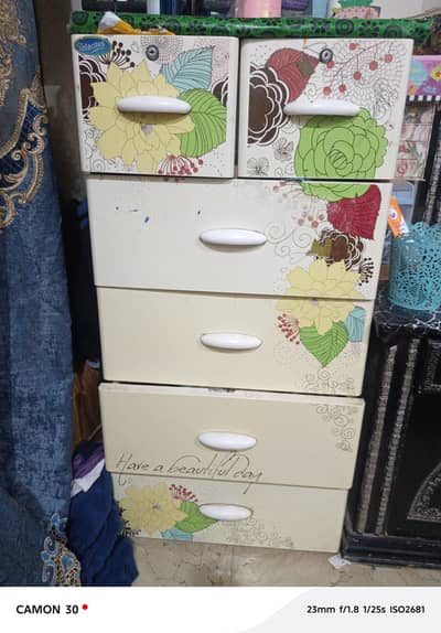 plastic drew box