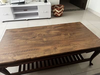 Centre table for sale