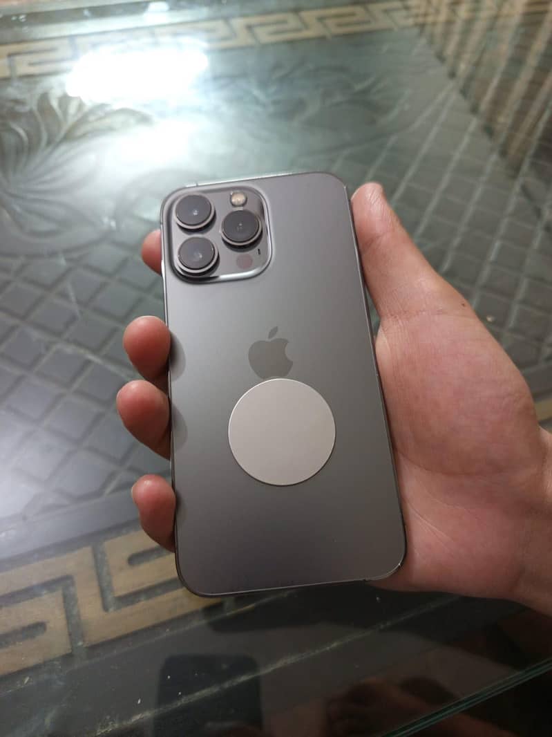 Apple iPhone 13 Pro 0