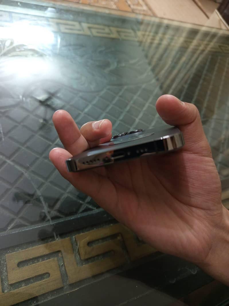 Apple iPhone 13 Pro 3