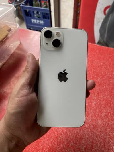 Apple iPhone 13