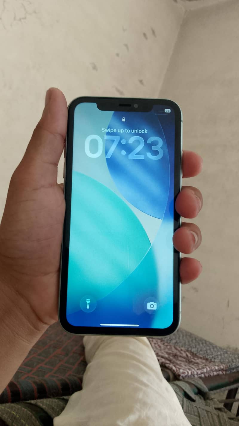 Apple iPhone 11 1