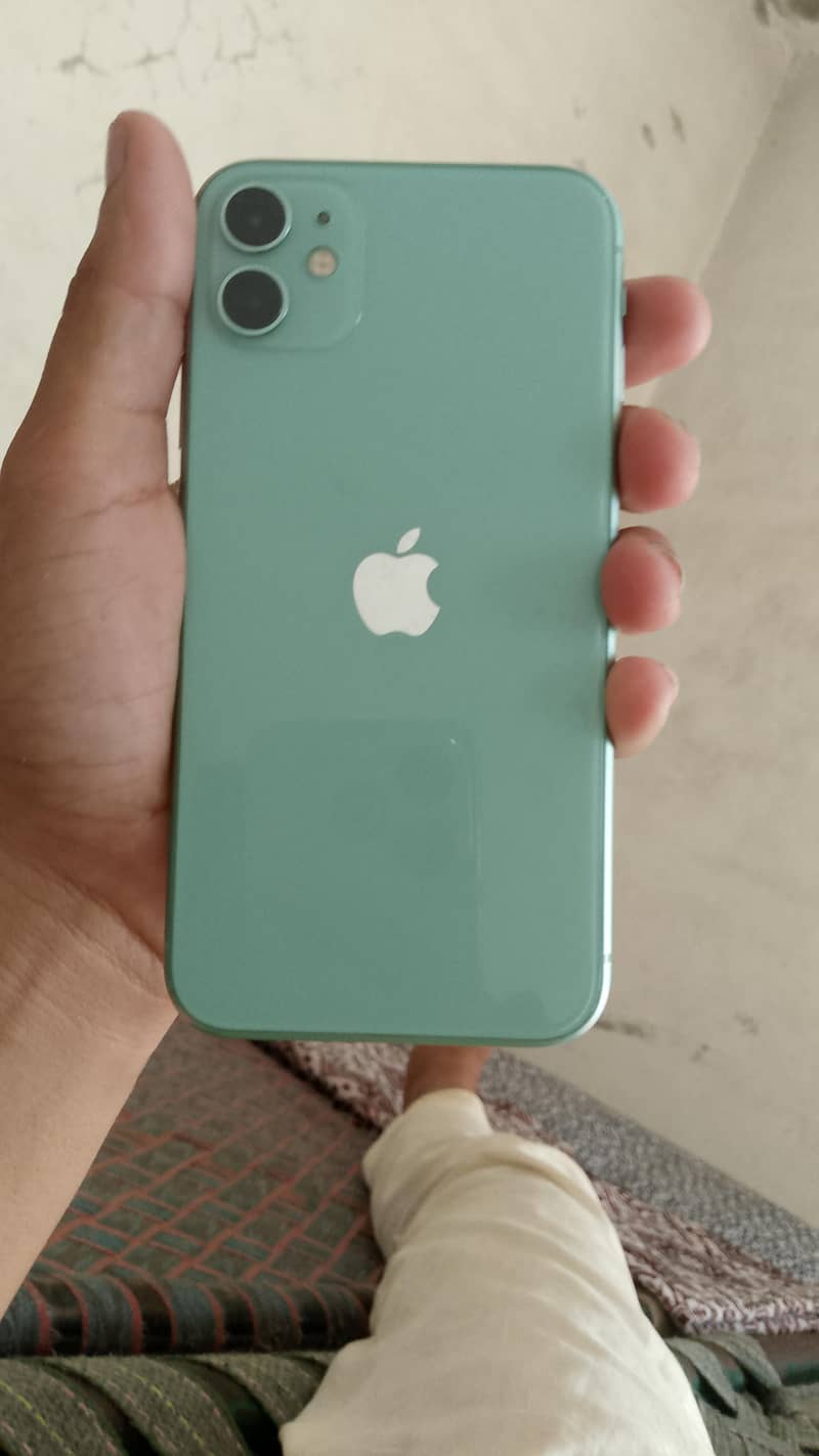 Apple iPhone 11 3