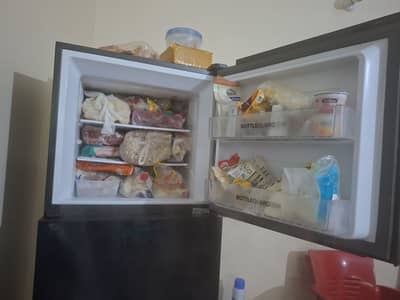 Haier HRF-336EPB-01 306L E-Star Refrigerator – Excellent Condition