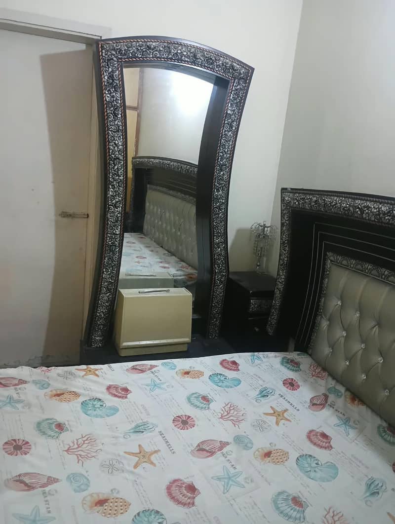 Bed Side table and Dressing Table 3