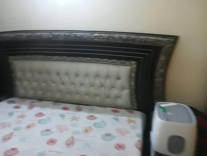 Bed Side table and Dressing Table 5