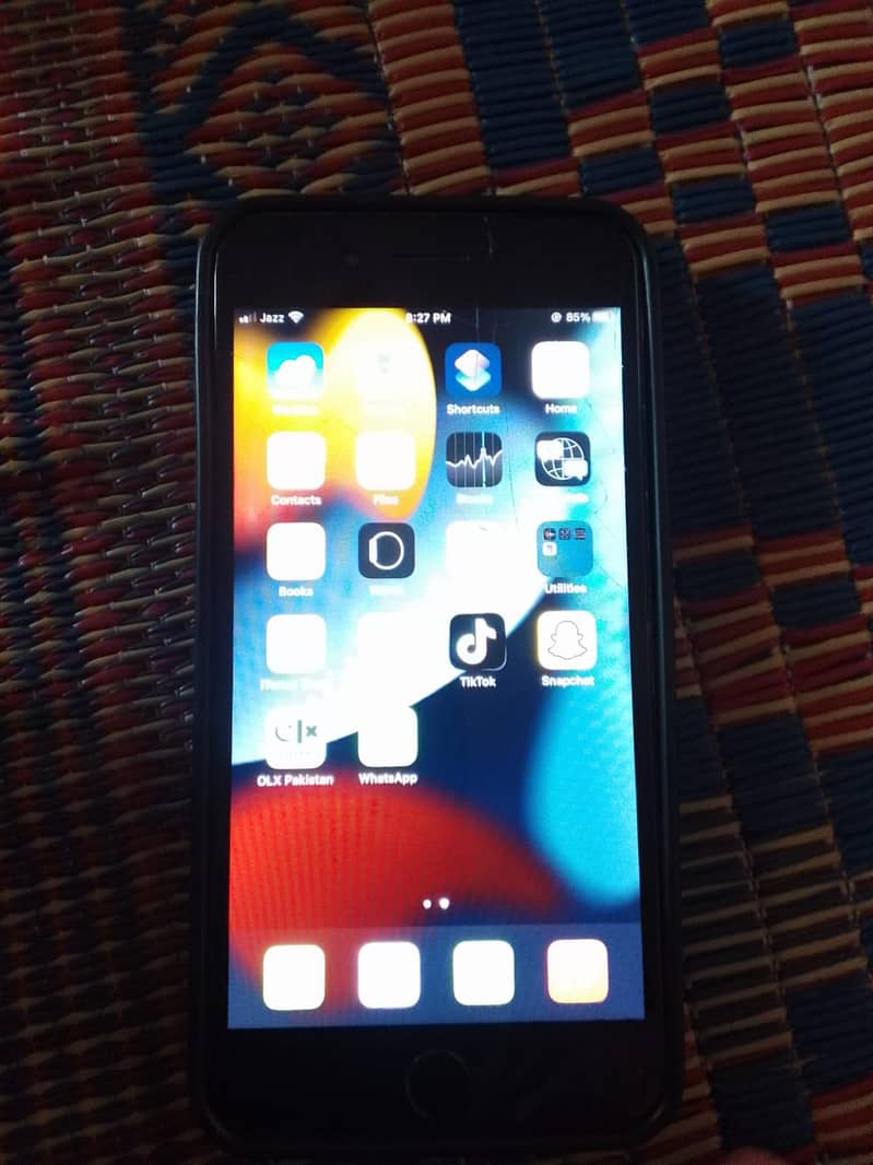 Apple iPhone 7 Plus 1