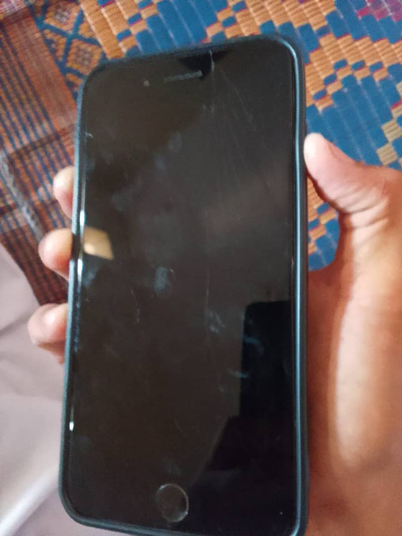 Apple iPhone 7 Plus 3