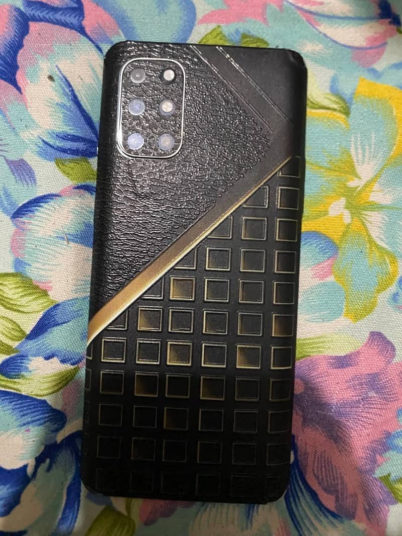 One Plus 8T 0