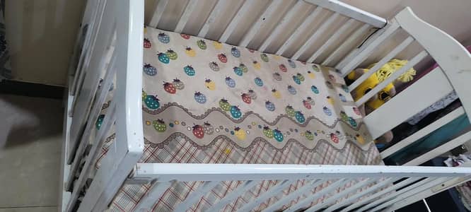White Wooden Baby Cot for Sale