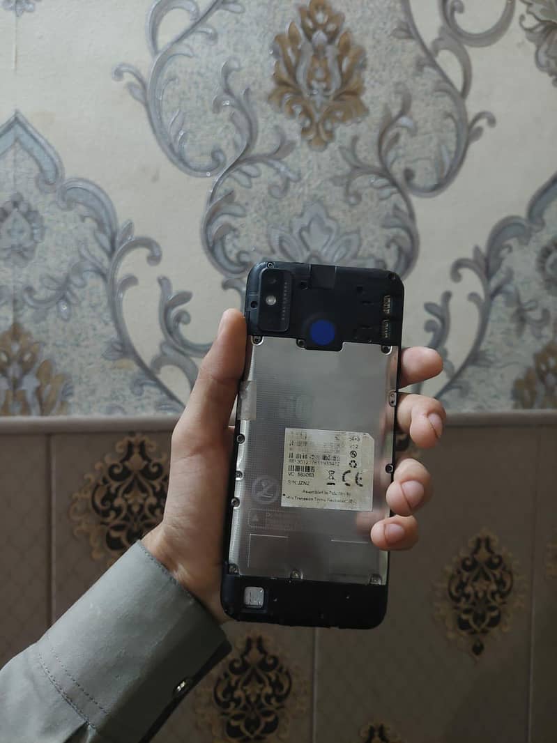Tecno Spark 6 4