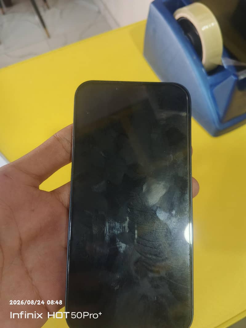 Apple iPhone 13 1