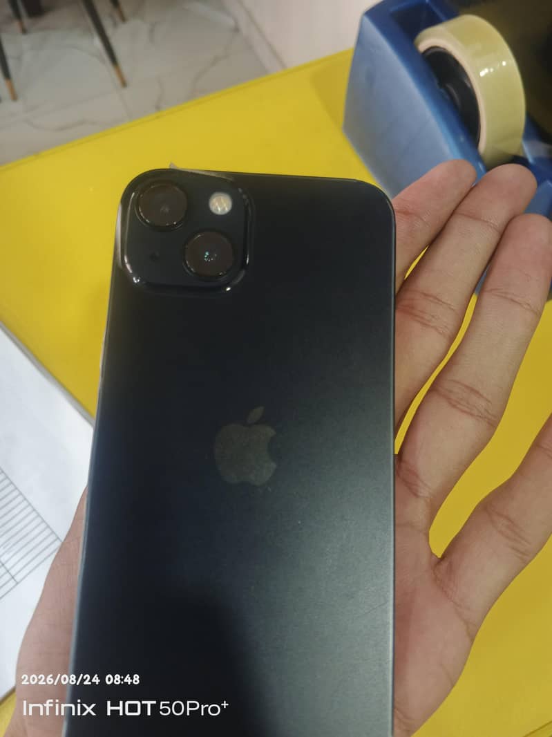 Apple iPhone 13 2