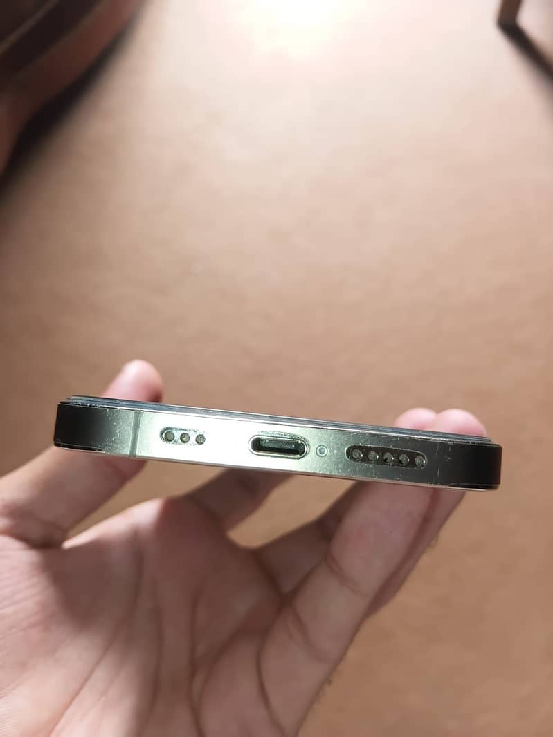 Apple iPhone 12 Pro 4