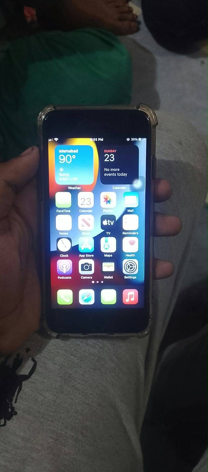Apple iPhone 7 3