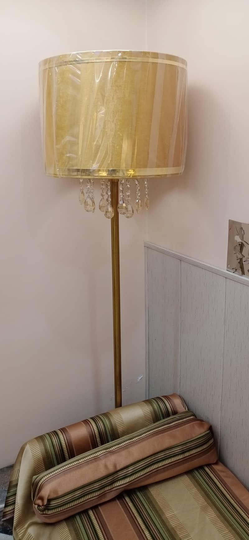 floor Lamp 0