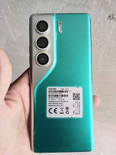 tecno camon 40 pro amoled display