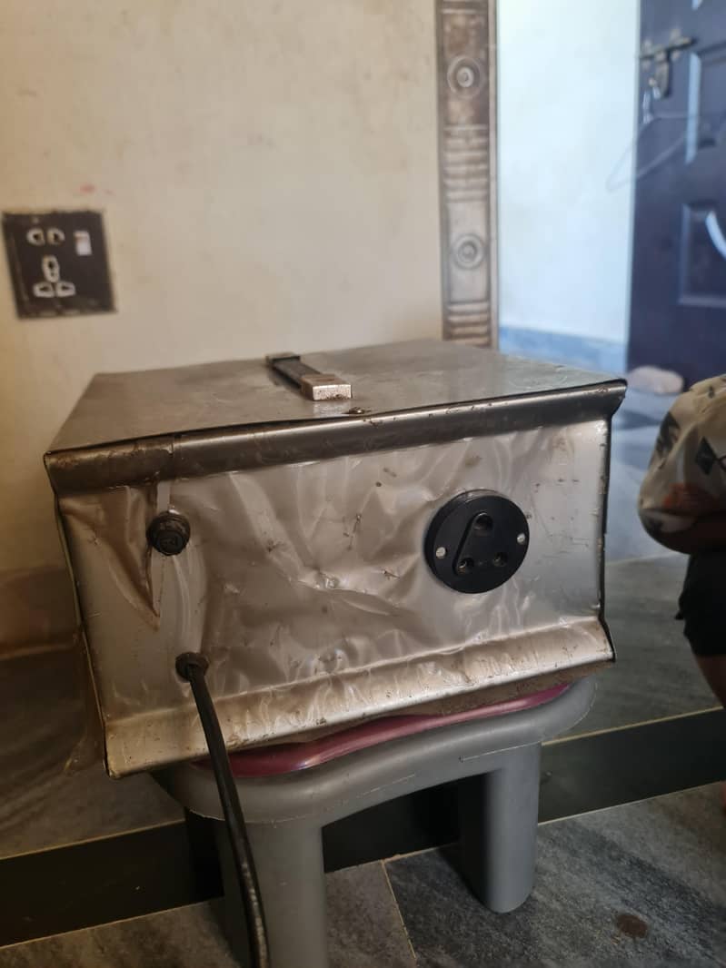Automatic voltage stabilizer 2
