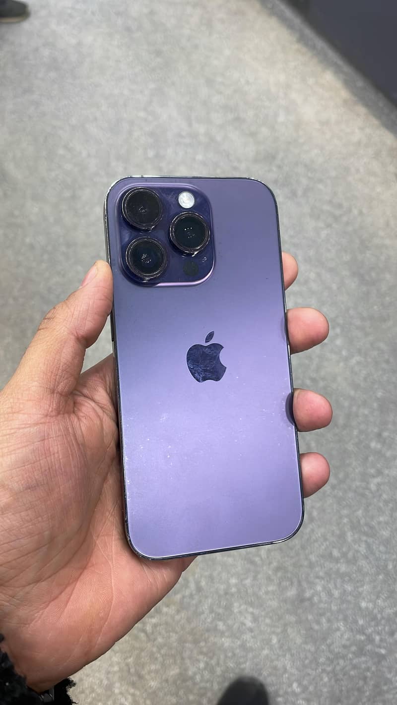 Apple iPhone 14 Pro 0