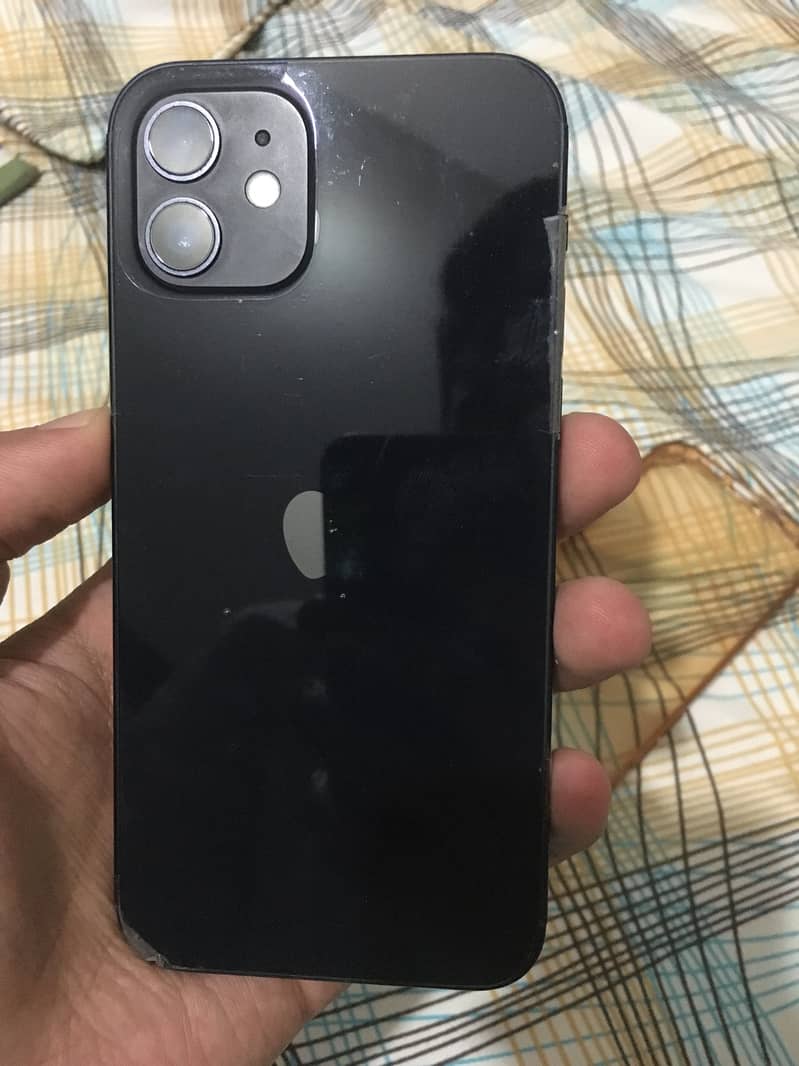 Apple iPhone 12 4