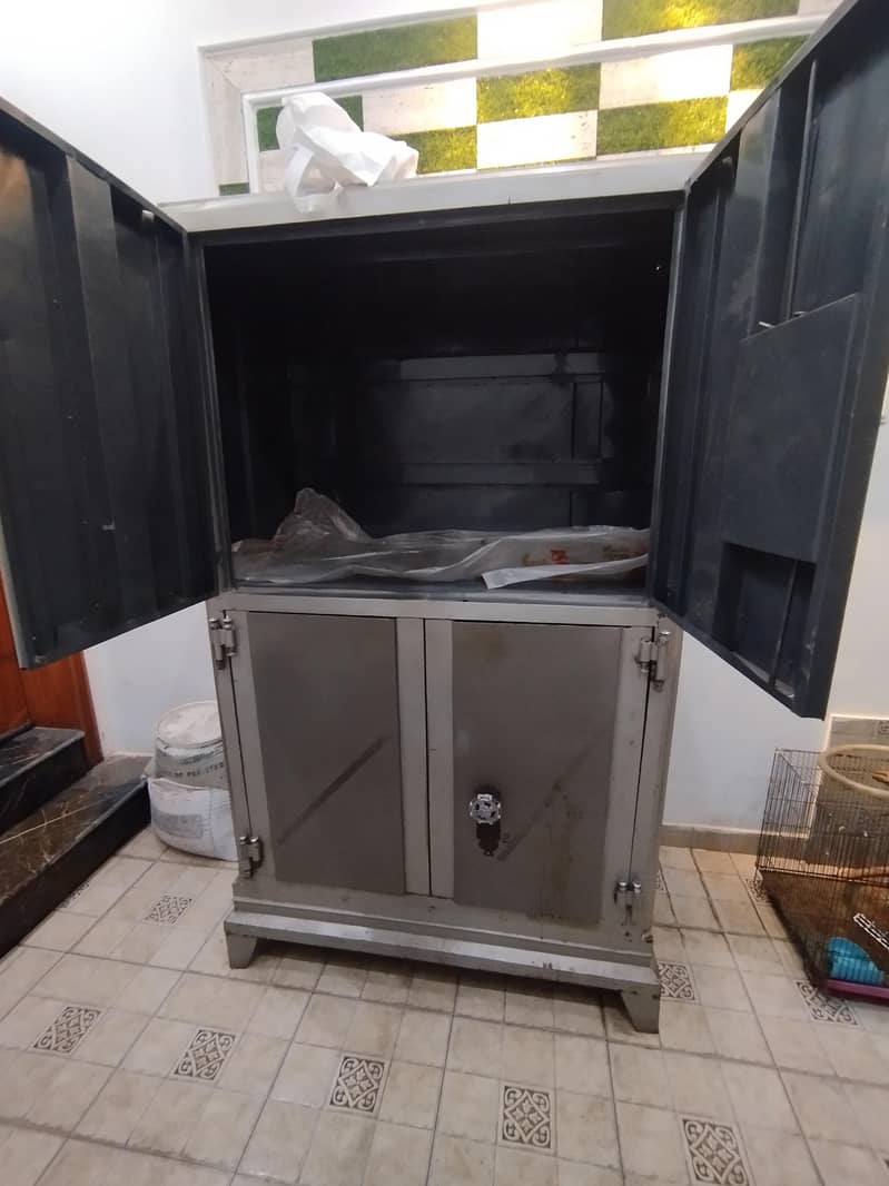 iron safe 2