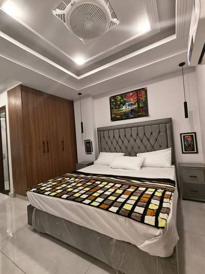 1 BED SPACIOUS AND LUXURY FURNISHED APARTMENT AVAILABLE FOR RENT BAHRIA TOWN LHR NEAR TALWAR CHOWK