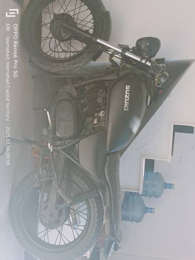 Suzuki GS 150