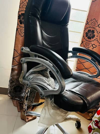 Office chair comfortable chair