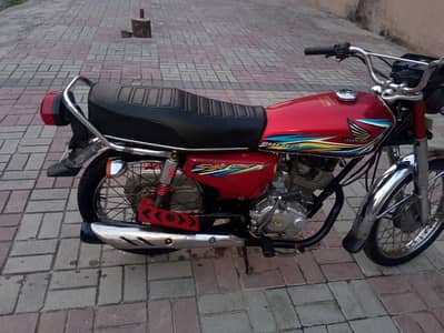 Honda 125 for sale model 2018 location pindi Kahuta  03270344219