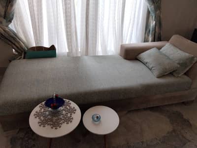 Chaise lounge