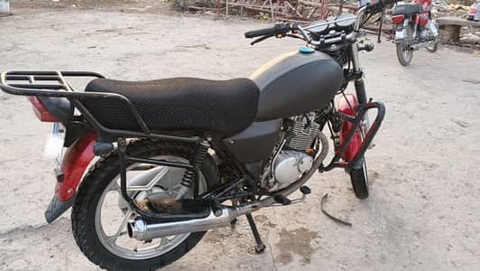 Suzuki Gs150 SE
