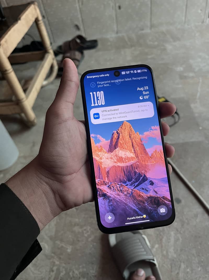 Realme C85 1