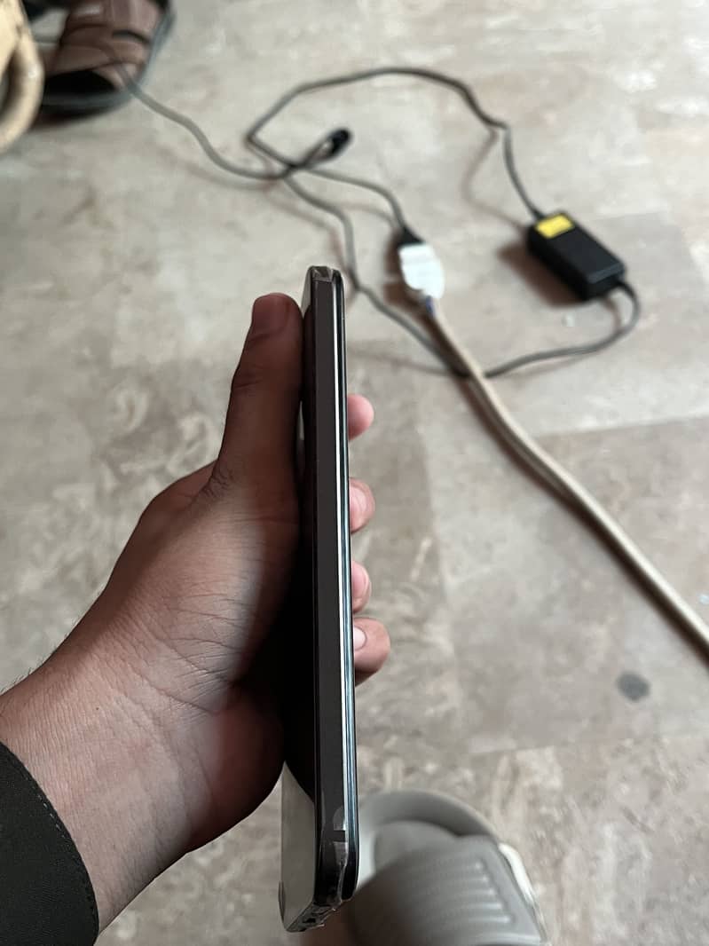 Realme C85 5