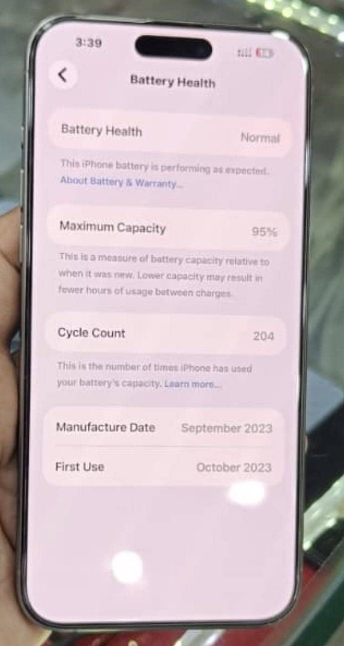 Apple iPhone 15 Pro Max 2