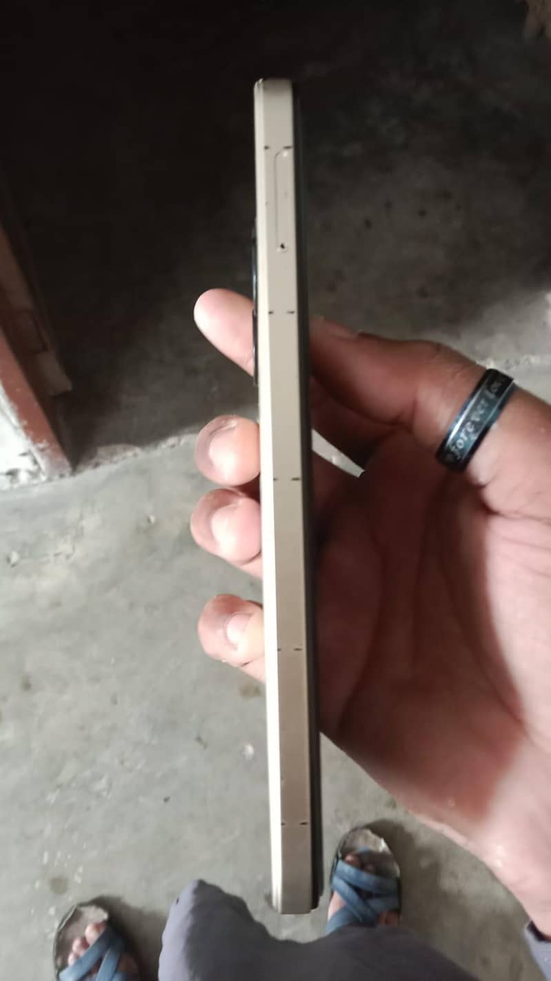 Tecno Spark 20C 2
