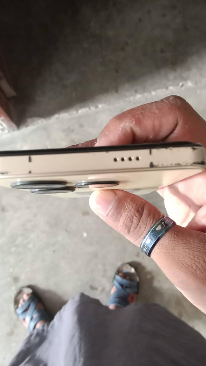Tecno Spark 20C 3