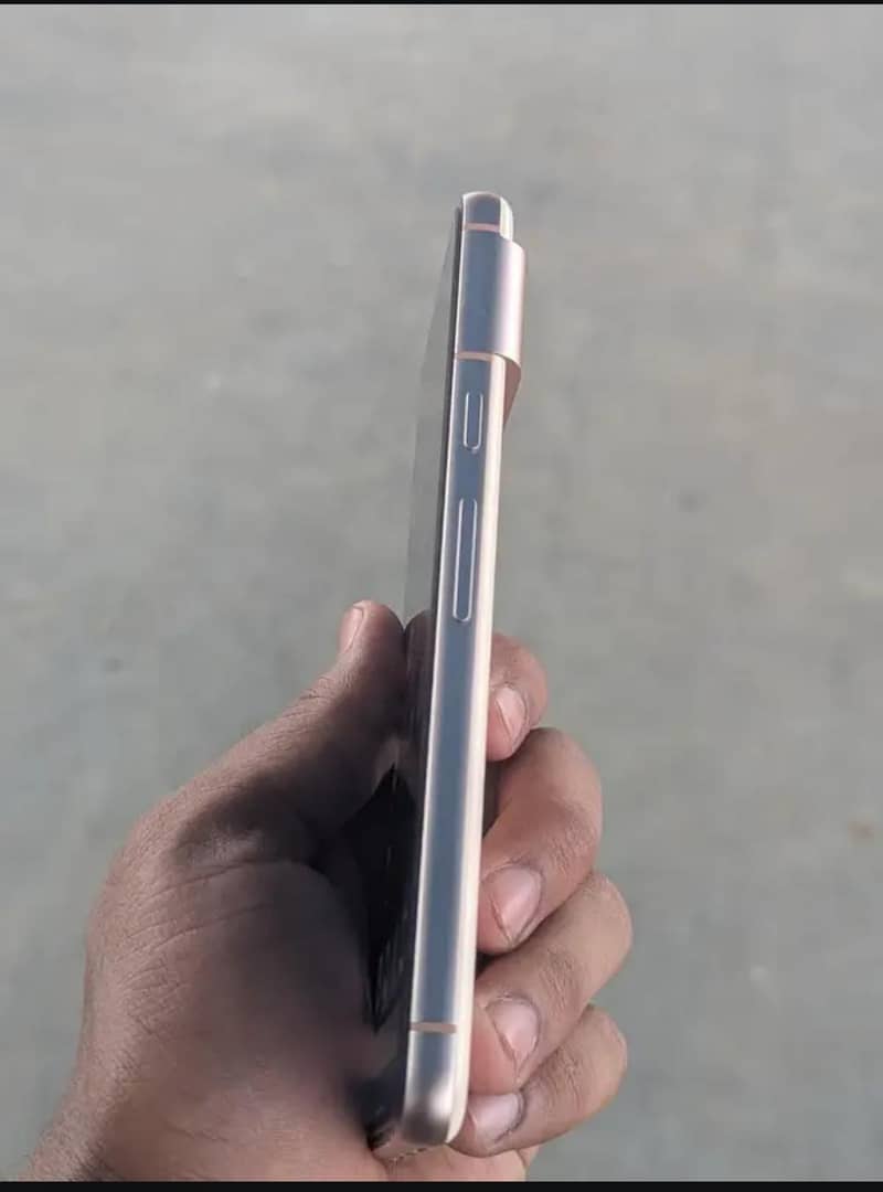 Google Pixel 8 3