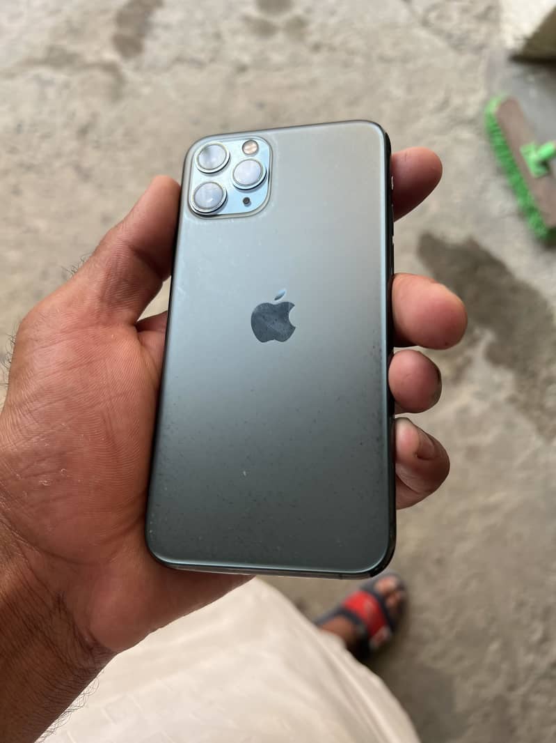 Apple iPhone 11 Pro 3