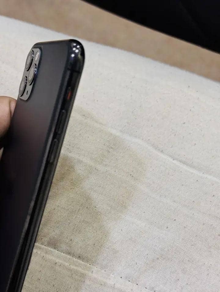 Apple iPhone 13 Pro Max 0