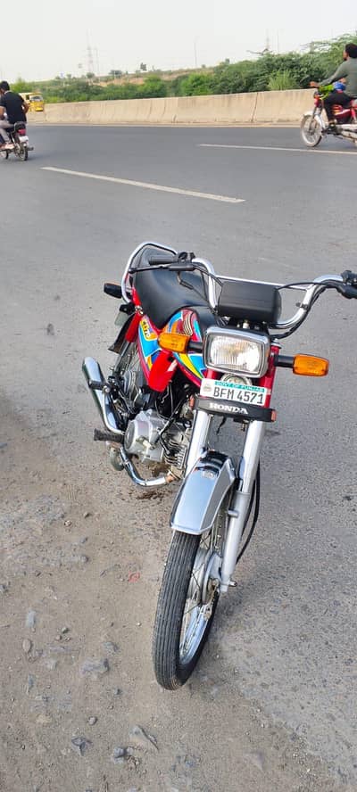 new bike h 2026 12 01 ko li thi bht achi new halat me h