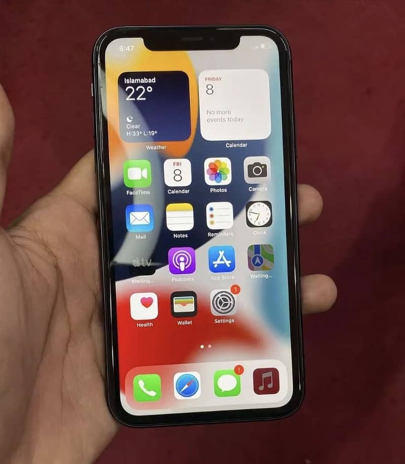 Apple iPhone 11 0